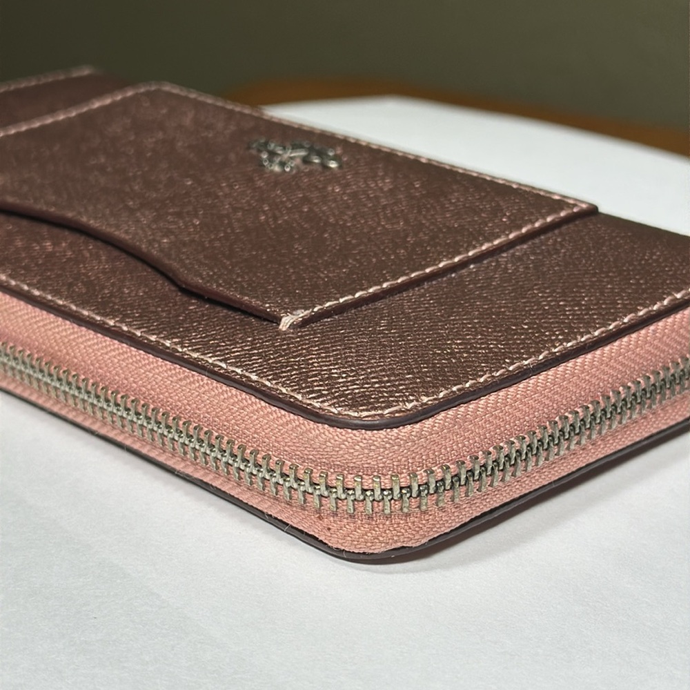 *RARE COLOR* COACH Accordion Crossgrain Leather Zip Wallet - Picture 6 of 14